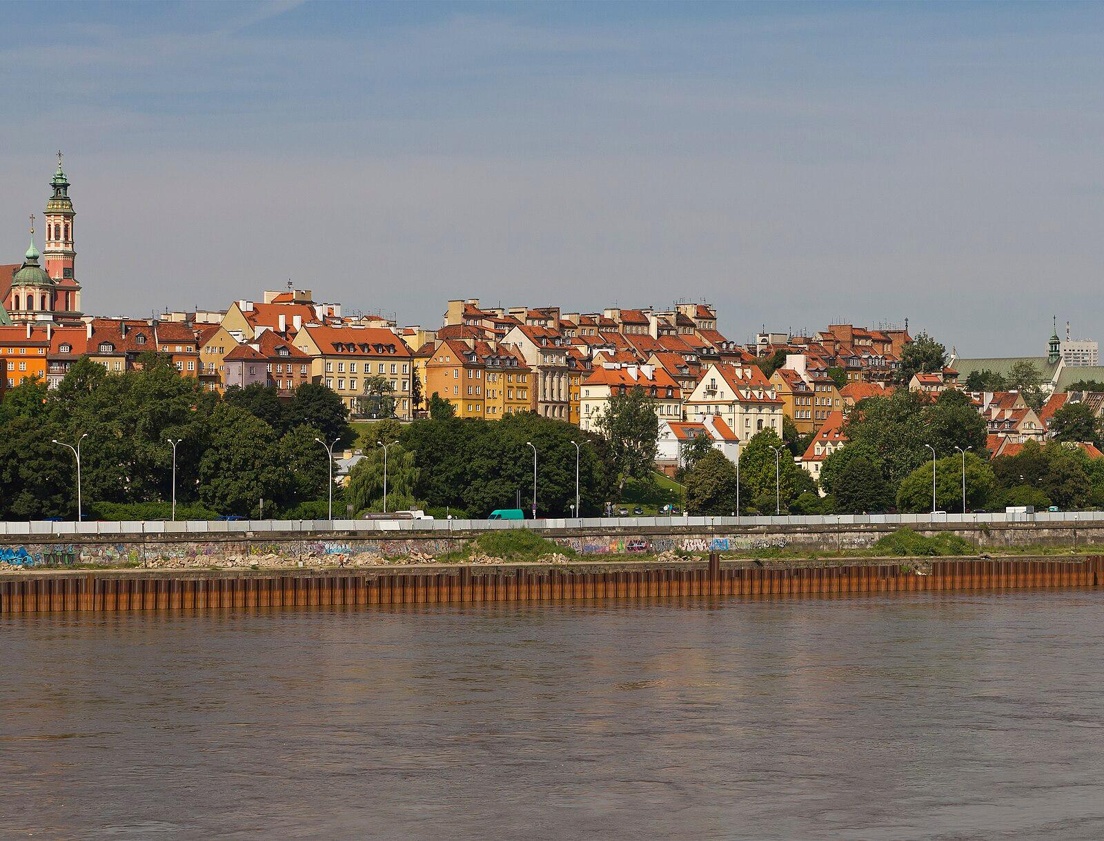 What Renters Can Do When Leases End Amid Tight Supply in Warsaw